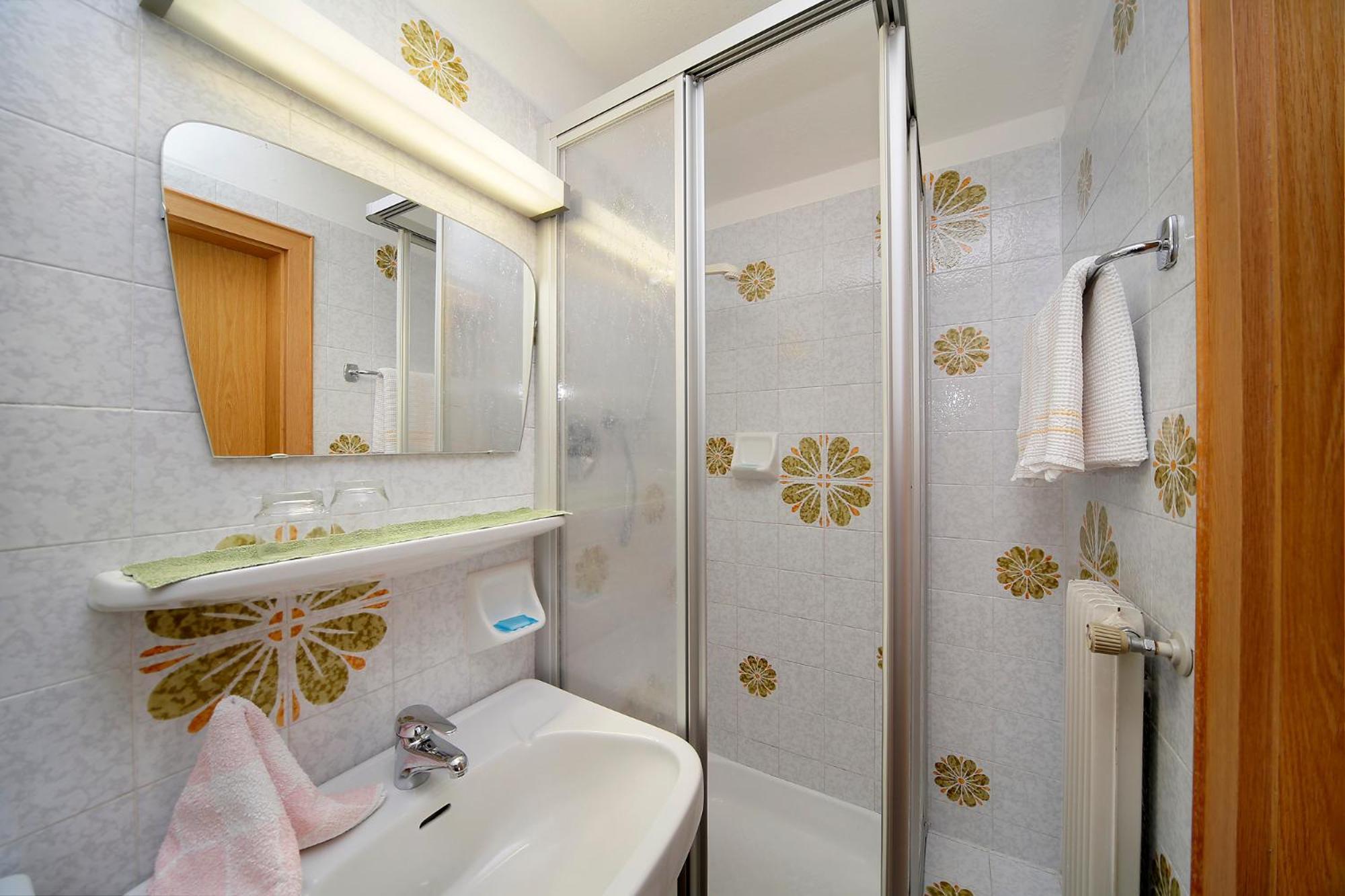 Haus Bernhard Apartment Schenna Bagian luar foto